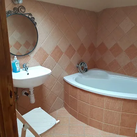 Folyoka Vendeghaz 3* Egyházasgerge