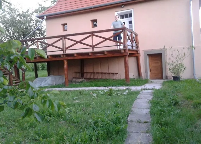 Folyoka Vendeghaz 4*