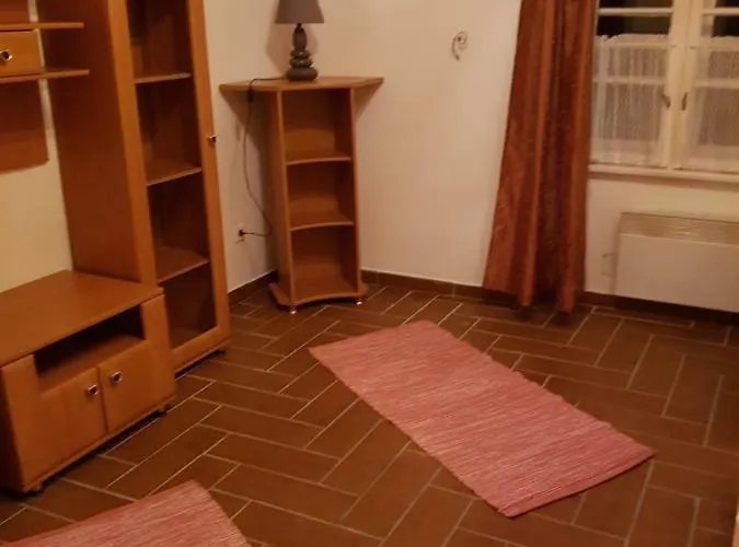 Konukevi Folyoka Vendeghaz 4*